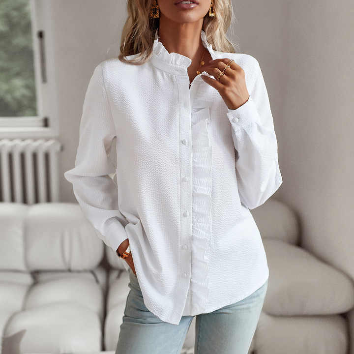 Marianne | Stylische Bluse mit Rüschen und Knöpfen